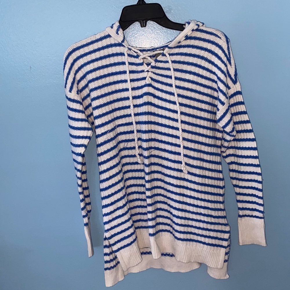 Blue & white striped knitted & hooded top medium